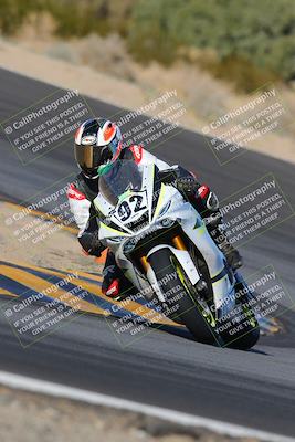 media/Dec-18-2022-SoCal Trackdays (Sun) [[8099a50955]]/Turn 10 (140pm)/